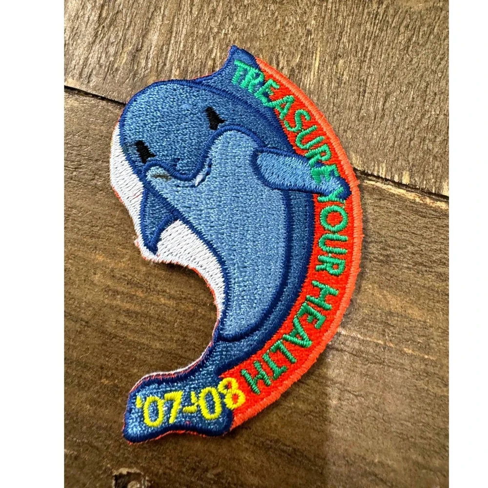 Girl Scouts Treasure Your Health 2007-2008 Dolphin Die Cut Embroidered Fun Patch
